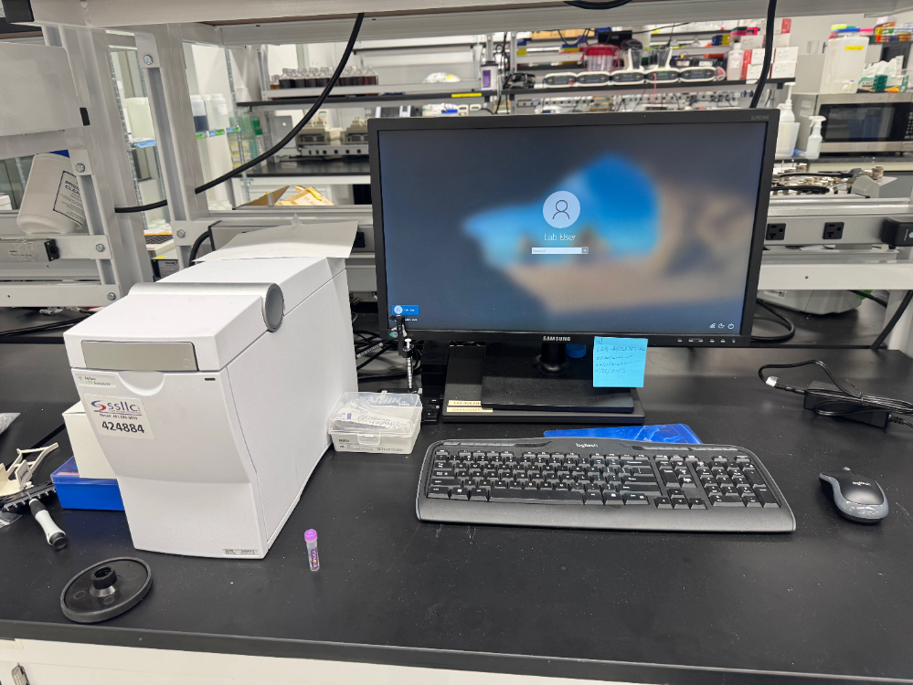 Image of Agilent 2100 Bioanalyzer